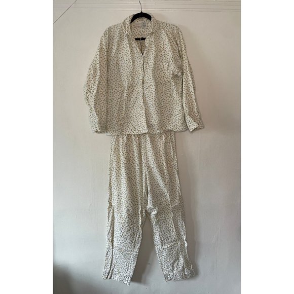 Simply Basic Vintage Yellow Flower Pajamas - Picture 2 of 5